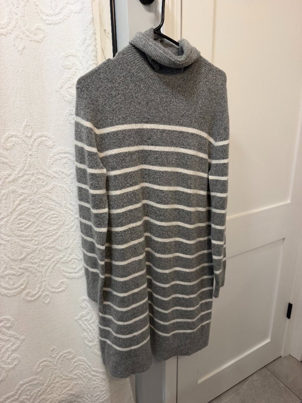 J.Crew women's sweater dress size M
